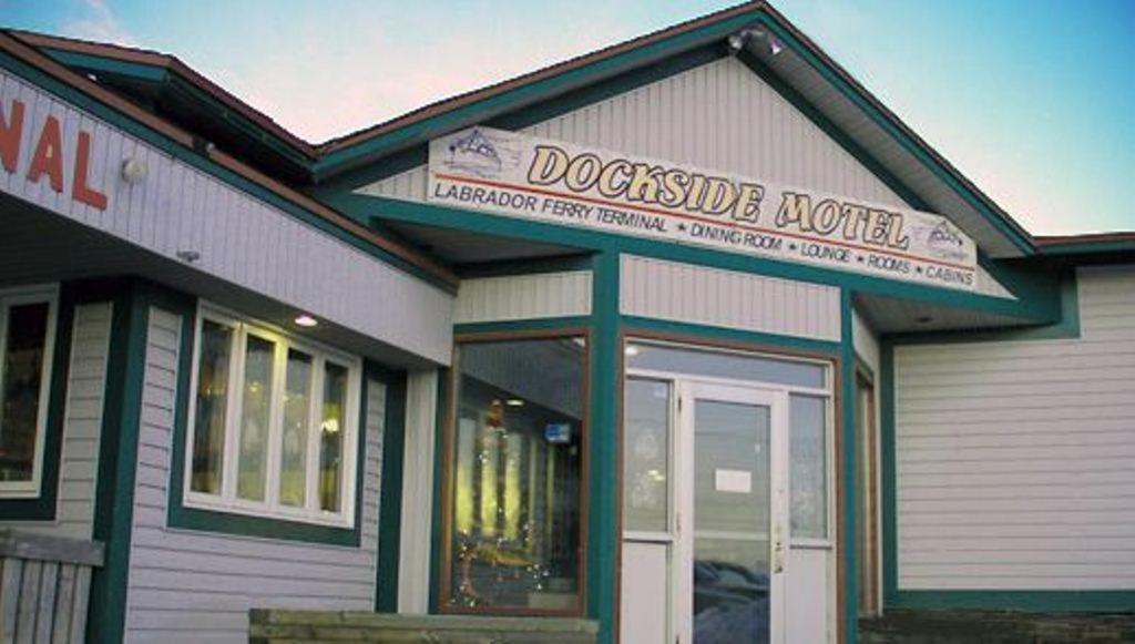 Dockside Motel St. Barbe Екстер'єр фото